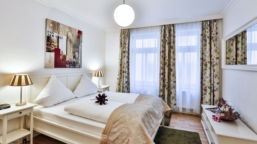 undefined Hotel Laterne 3