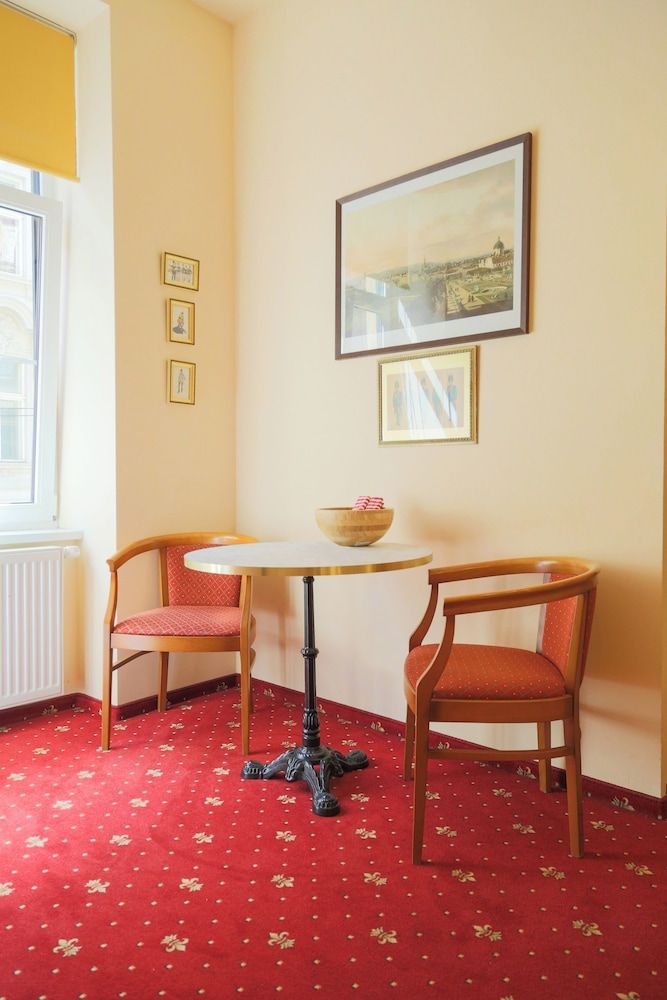 Altwienerhof Boutique Hotel Classic Room 4