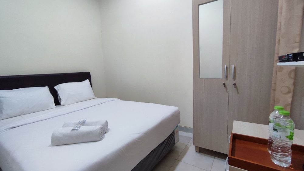 Atmosfer Guest House Sentul by Ruang Nyaman