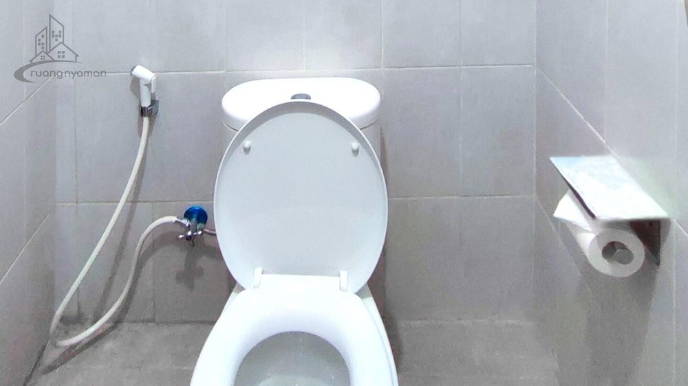 Atmosfer Guest House Sentul by Ruang Nyaman Grand Deluxe Room 7