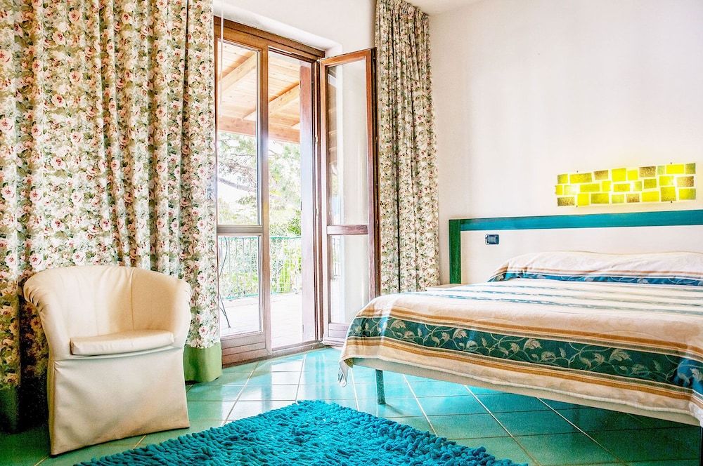 Hotel Annabelle Standard Double or Twin Room 9