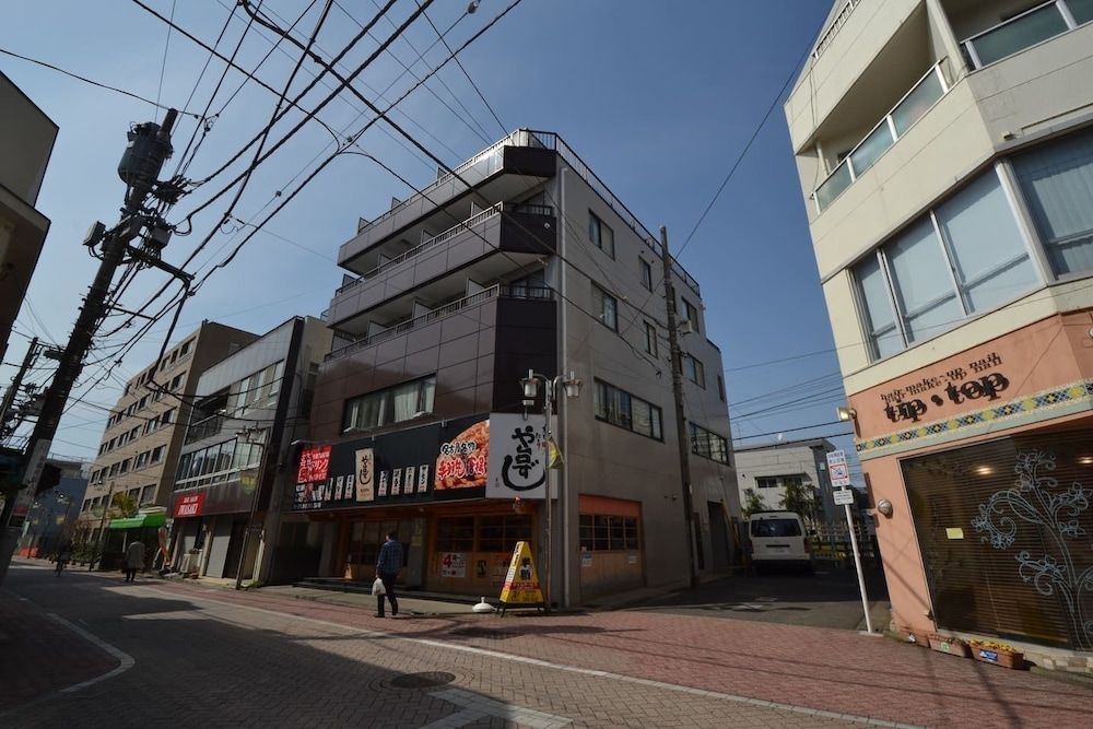 undefined Enzo Tokyo 3