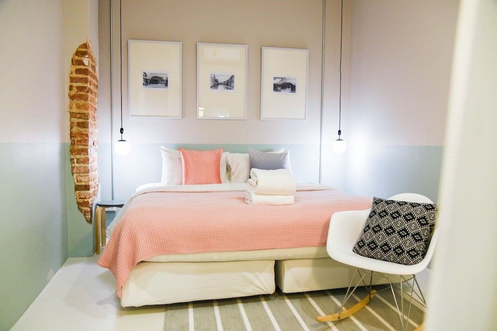 Snoozy Superior Apartment, 2 Bedrooms 2