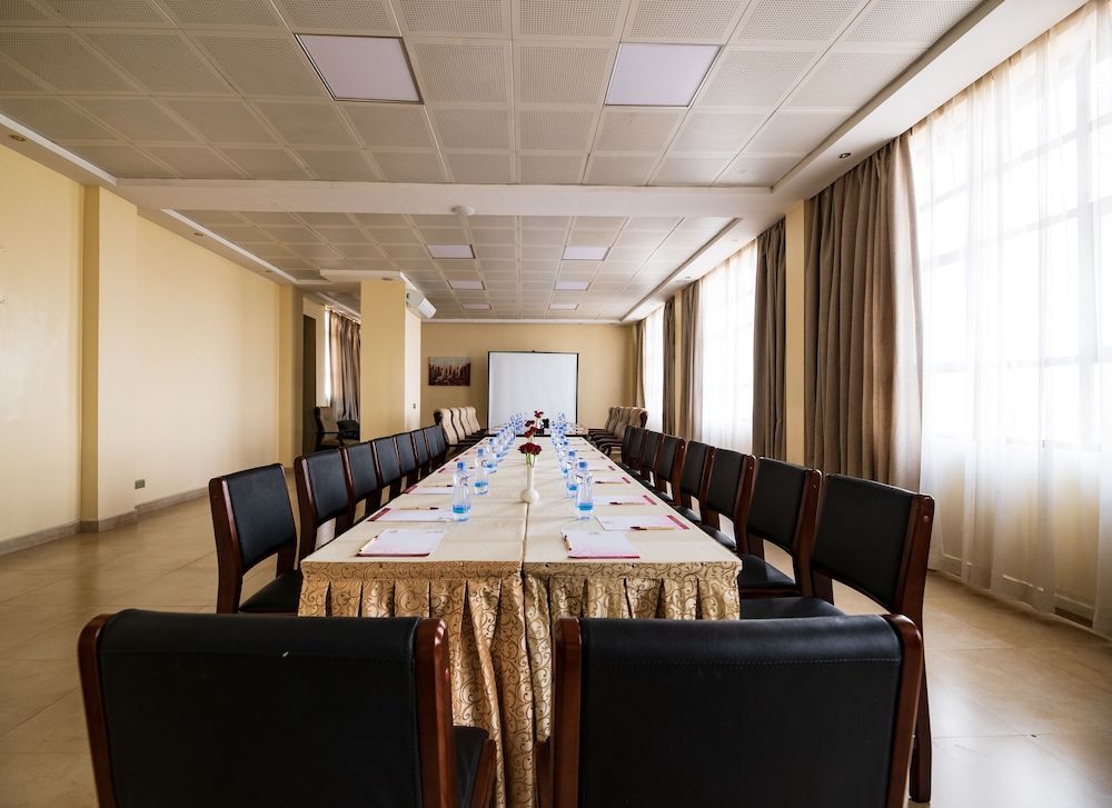 undefined Saab Royale Hotel 10