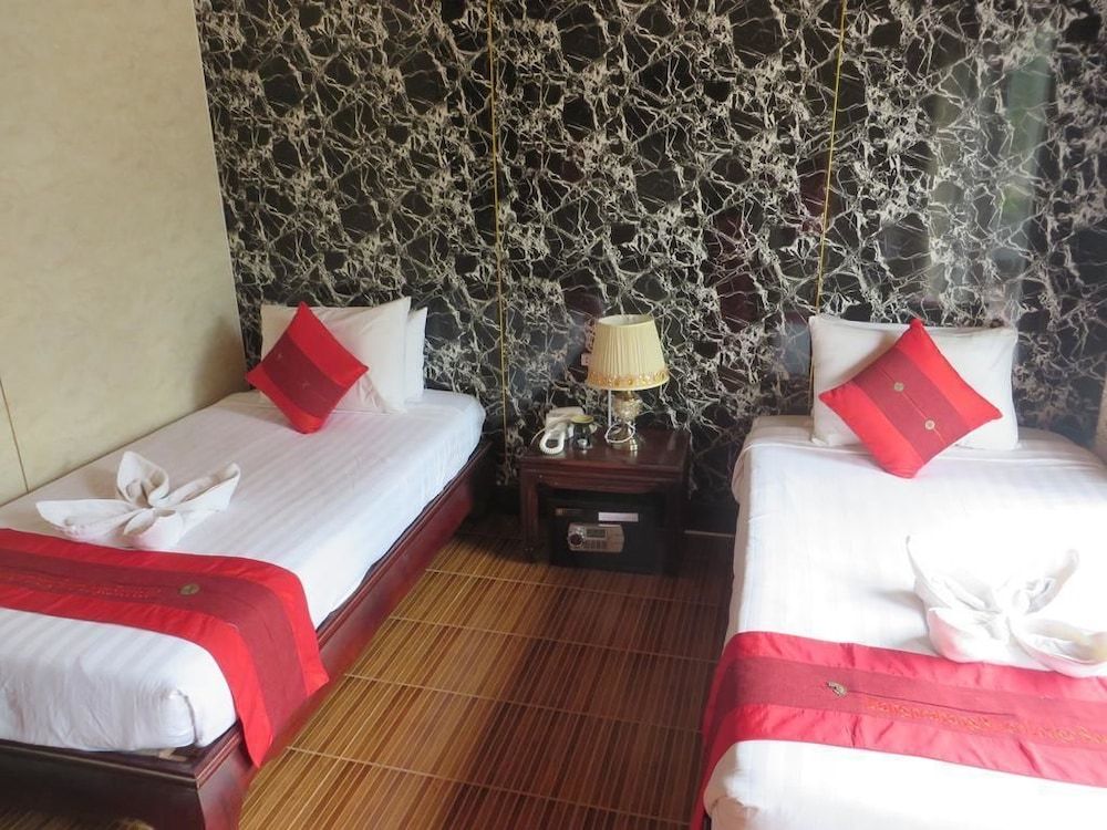 Luangprabang River Lodge Deluxe Twin Room, 1 Twin Bed, River View 4
