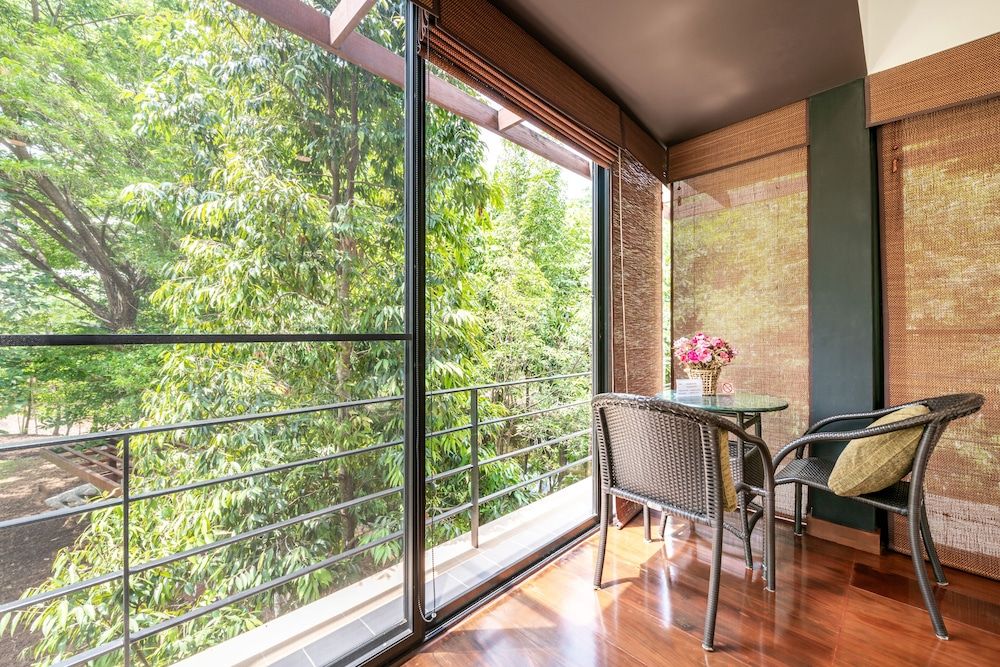 The Pig House Khao Yai Duplex Twin with Terrace - Garden View 5