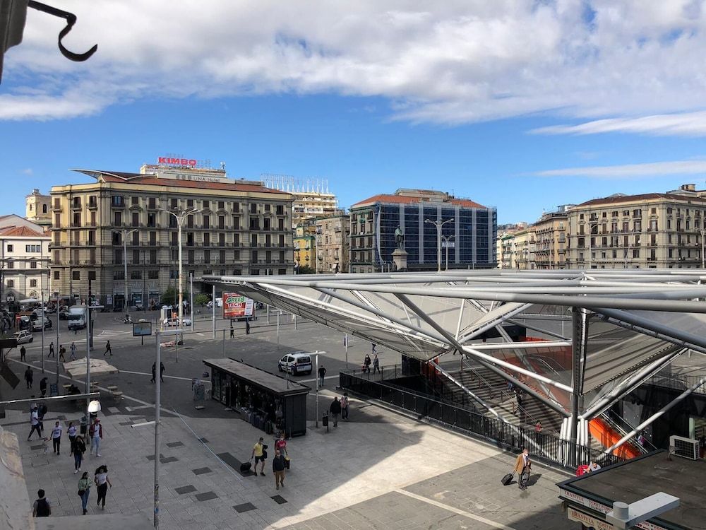 undefined Scaramantico Rooms