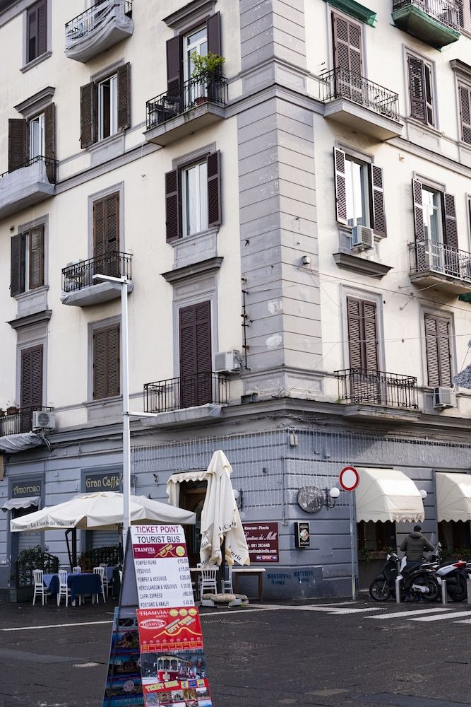 undefined Scaramantico Rooms 4