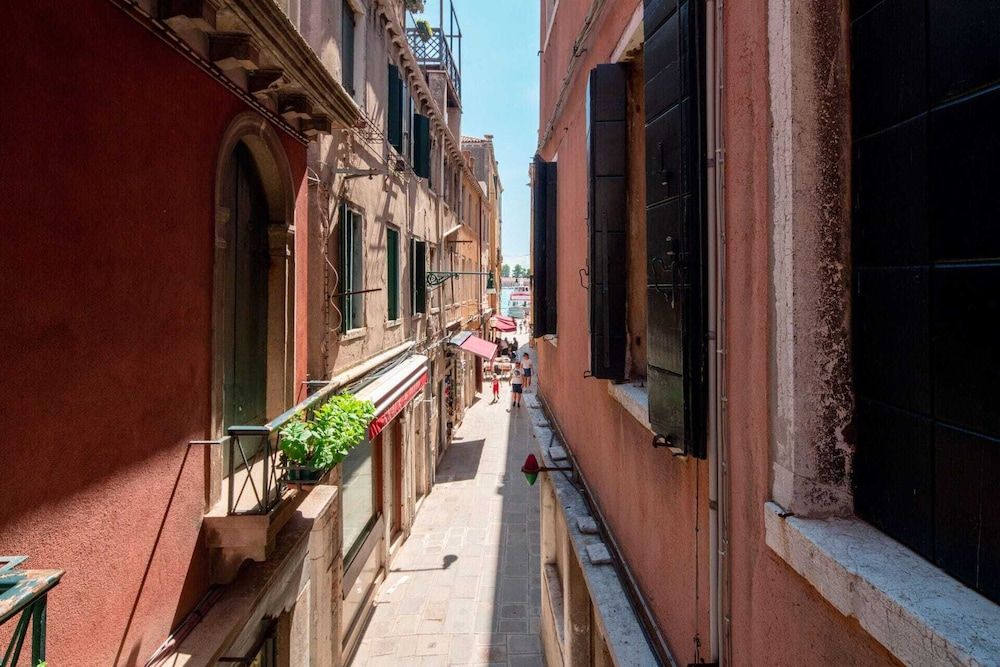 undefined The Arsenal Large Apartment 2