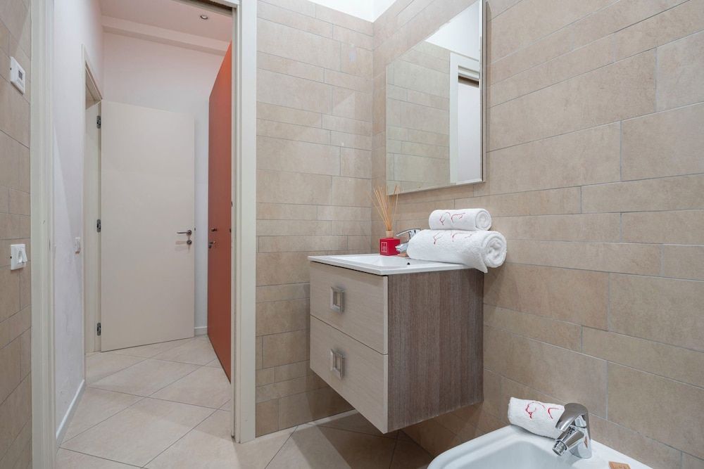 The Arsenal Large Apartment Apartment, 3 Bedrooms 16