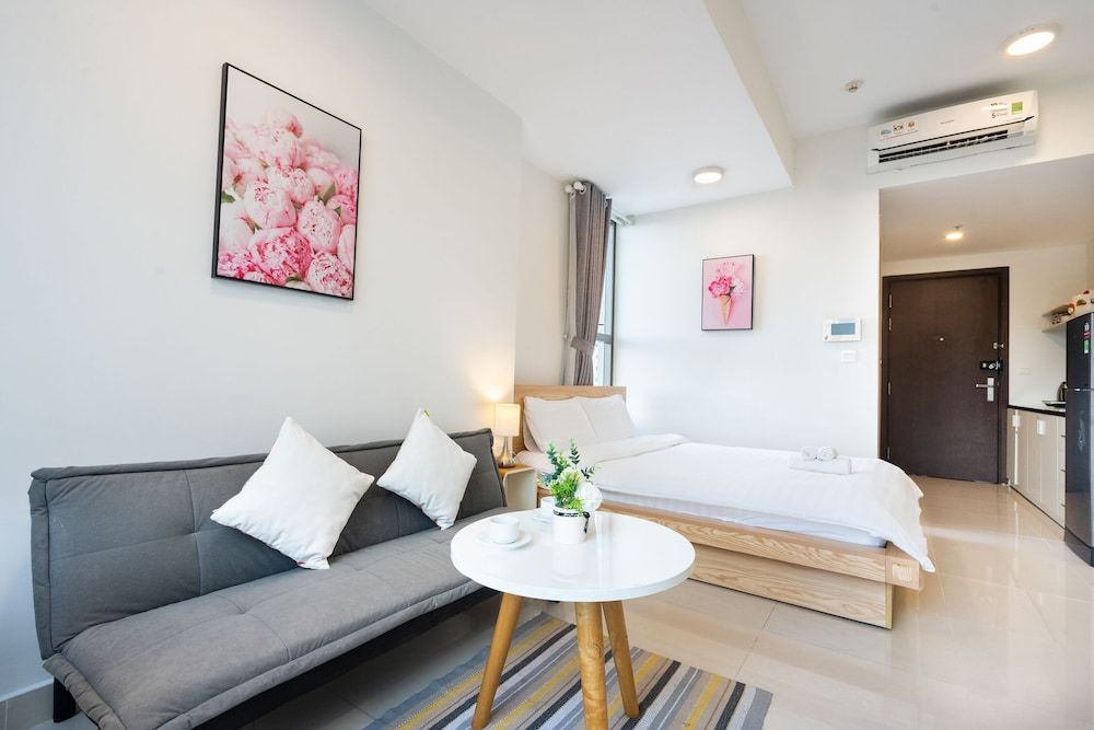 Chau Apartments Studio 22