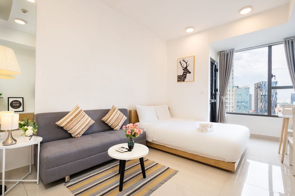 Chau Apartments Studio 14