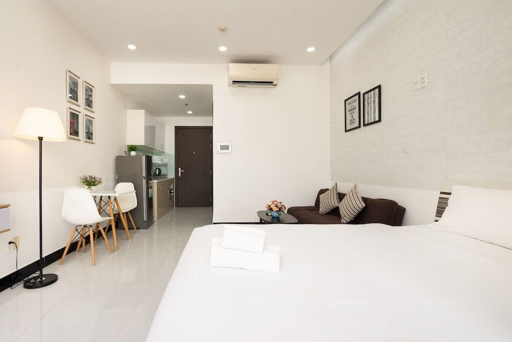 Chau Apartments Studio 11