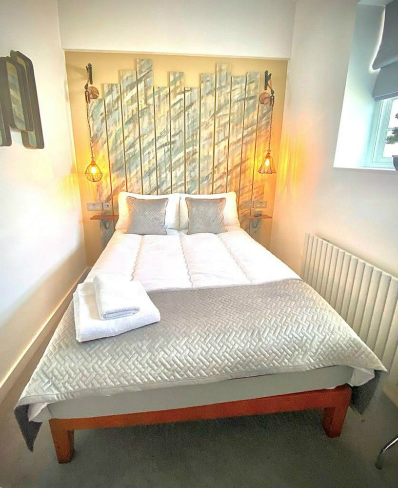 The Cherry Tree Rustic Room 2