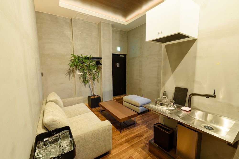 Deluxe Studio, Multiple Beds, Non Smoking, Kitchenette (8 pax)