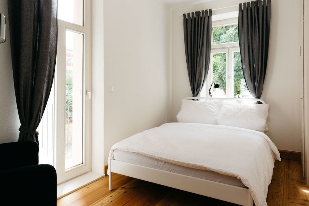 Hostel Multitude Double Room, Shared Bathroom 2