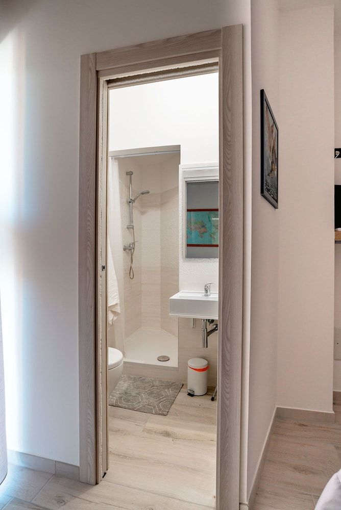 Benvenuti in Puglia B&B Comfort Single Room (Stanza del Cielo) 6