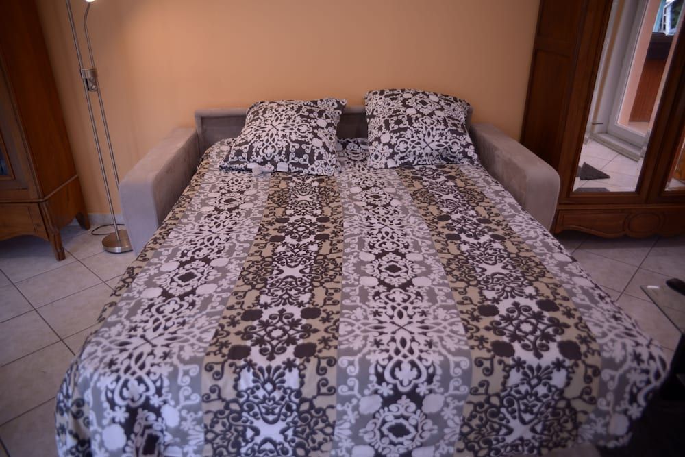 Villa Seignemartin City Double Room