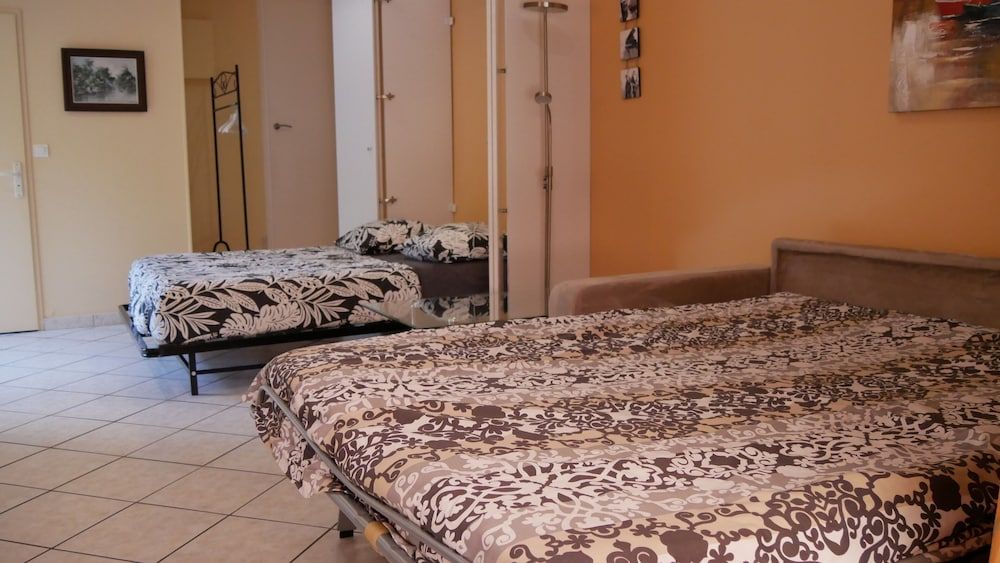 Villa Seignemartin City Double Room 5