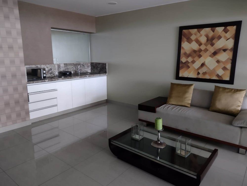 undefined GLOBALSTAY. Ocean View Apartments. Pool. Gym 4
