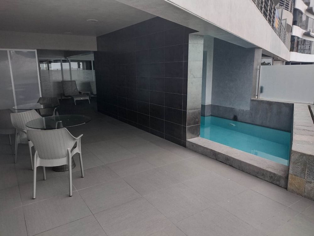 undefined GLOBALSTAY. Ocean View Apartments. Pool. Gym 6
