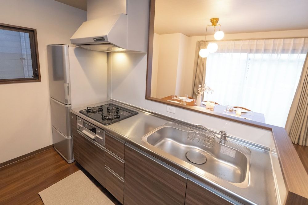 undefined Precioso Umeda 7