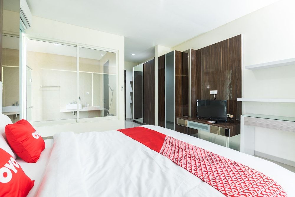 Hotel O Taman Dayu Villa Golf View Deluxe Suite 3