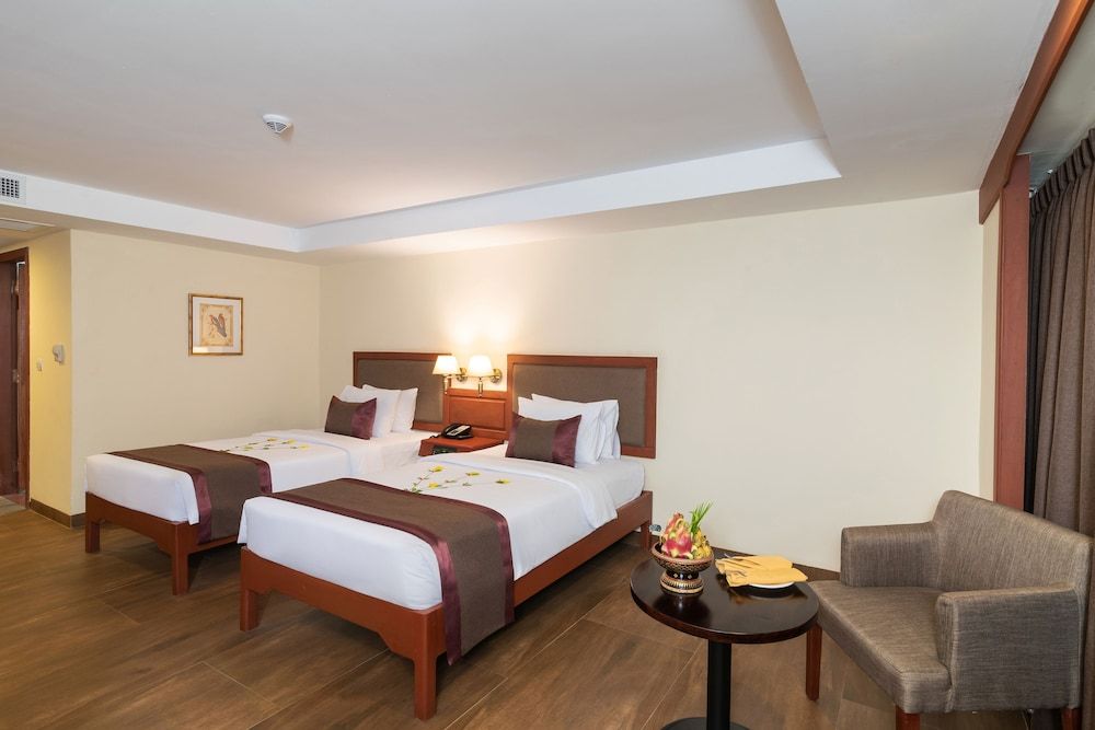 Hotel de la Renaissance Superior Double or Twin Room, Bathtub, Balcony 4