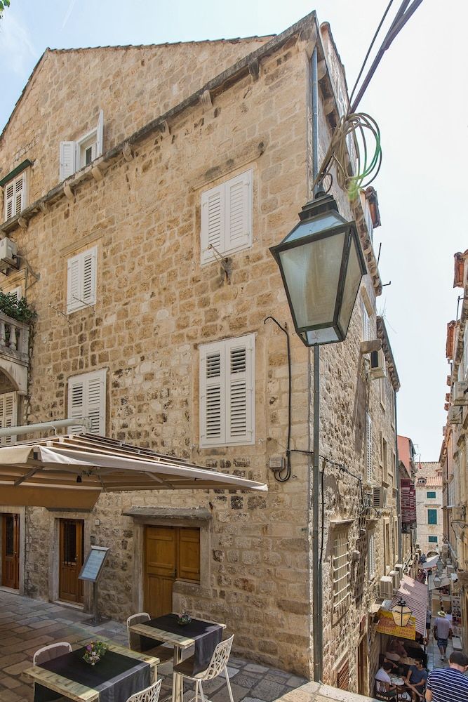 undefined Apartments and rooms Perla 2