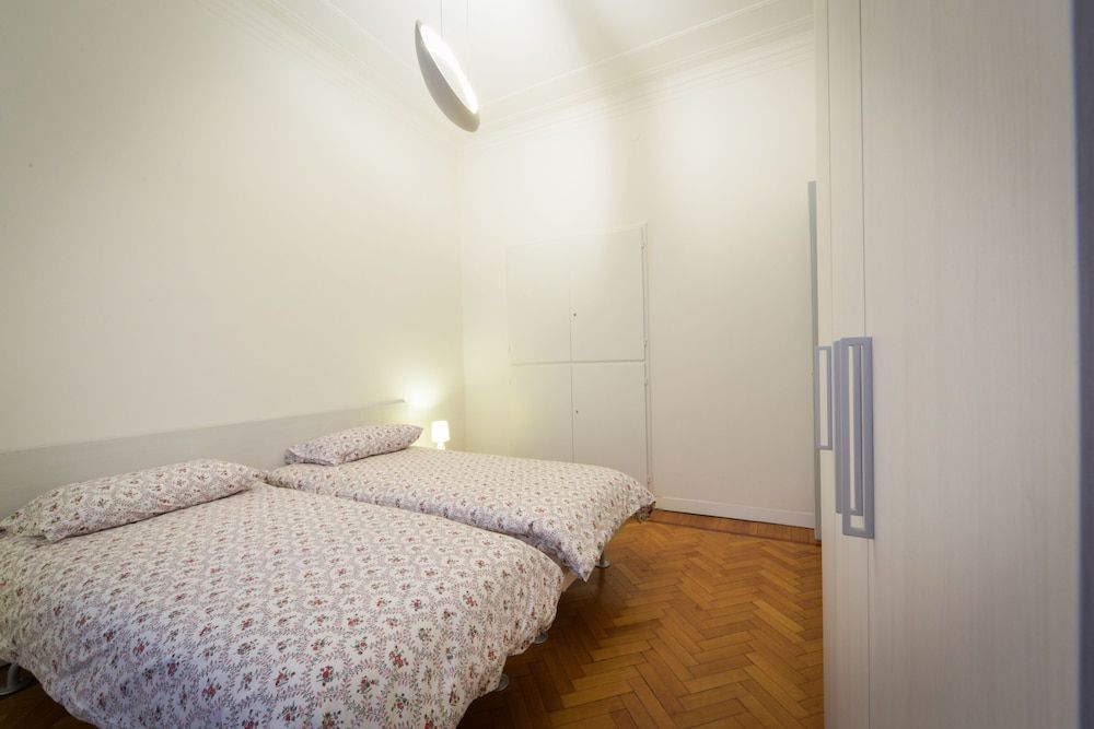 Adelaide Apartment, 2 Bedrooms 6