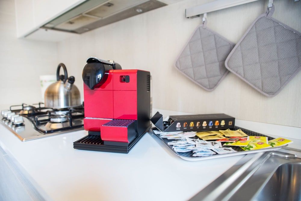 undefined Adelaide 10