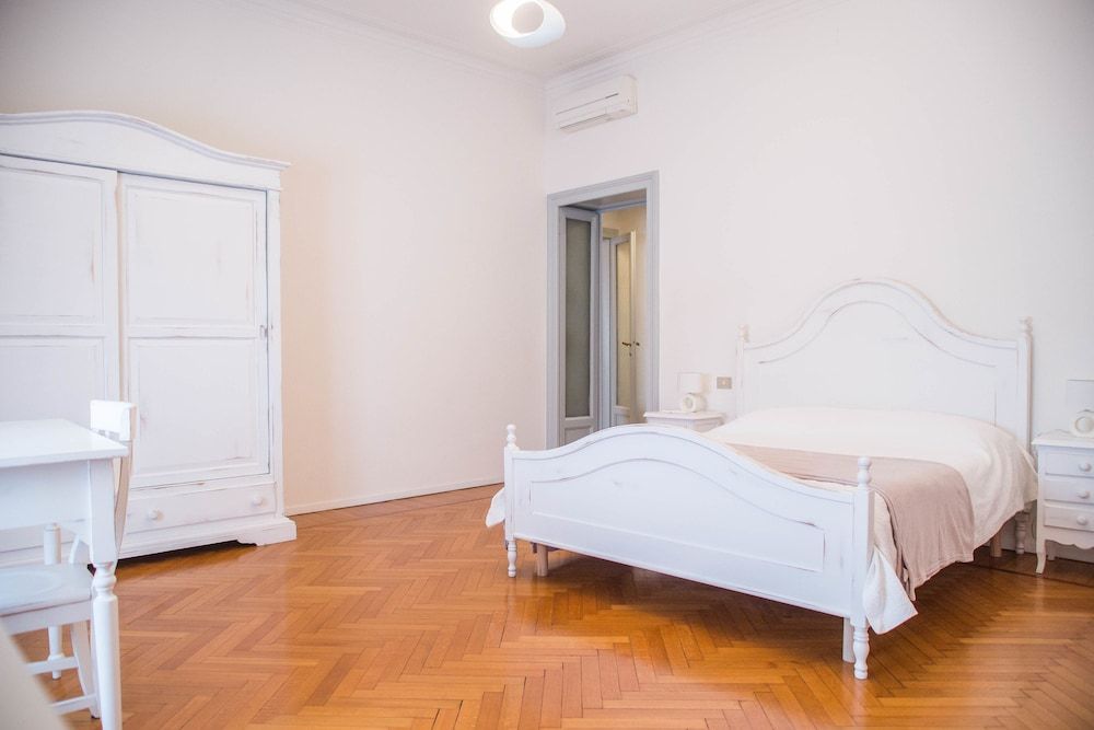 Adelaide Apartment, 2 Bedrooms 19