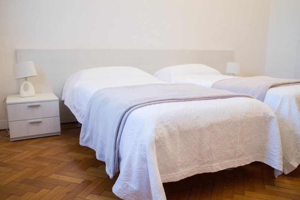 Adelaide Apartment, 2 Bedrooms 2