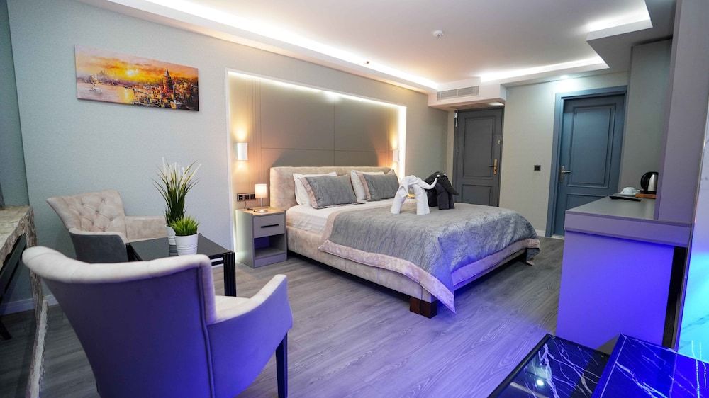 undefined Aura Marina Hotel 6