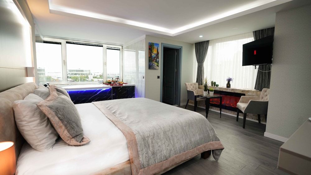 undefined Aura Marina Hotel