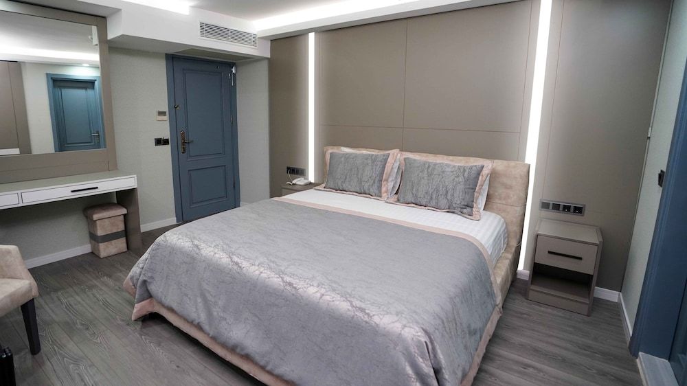 undefined Aura Marina Hotel 2