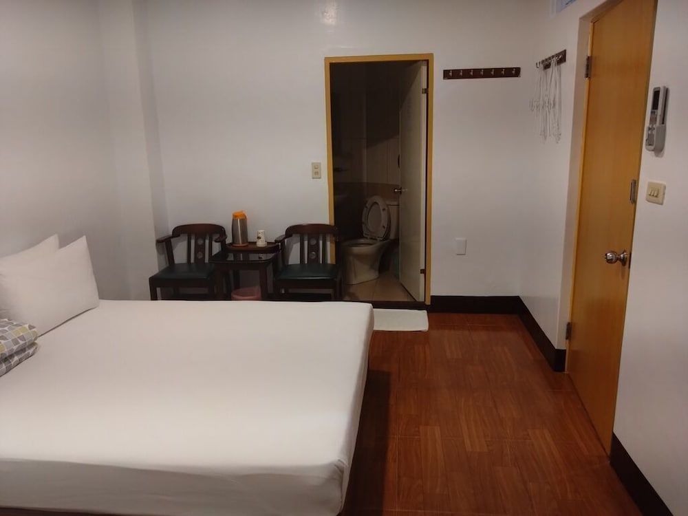 Jin Hua Cold Spring Hotel Economy Twin Room (Free Hot and Cold Spring)