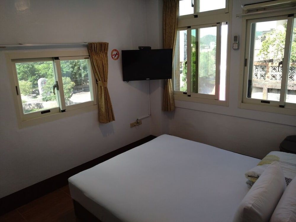 Jin Hua Cold Spring Hotel Double Room, 1 Double Bed(Free Hot and Cold Spring) 2