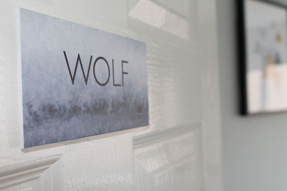 Twin Room, Ensuite, Sea View (Wolf)