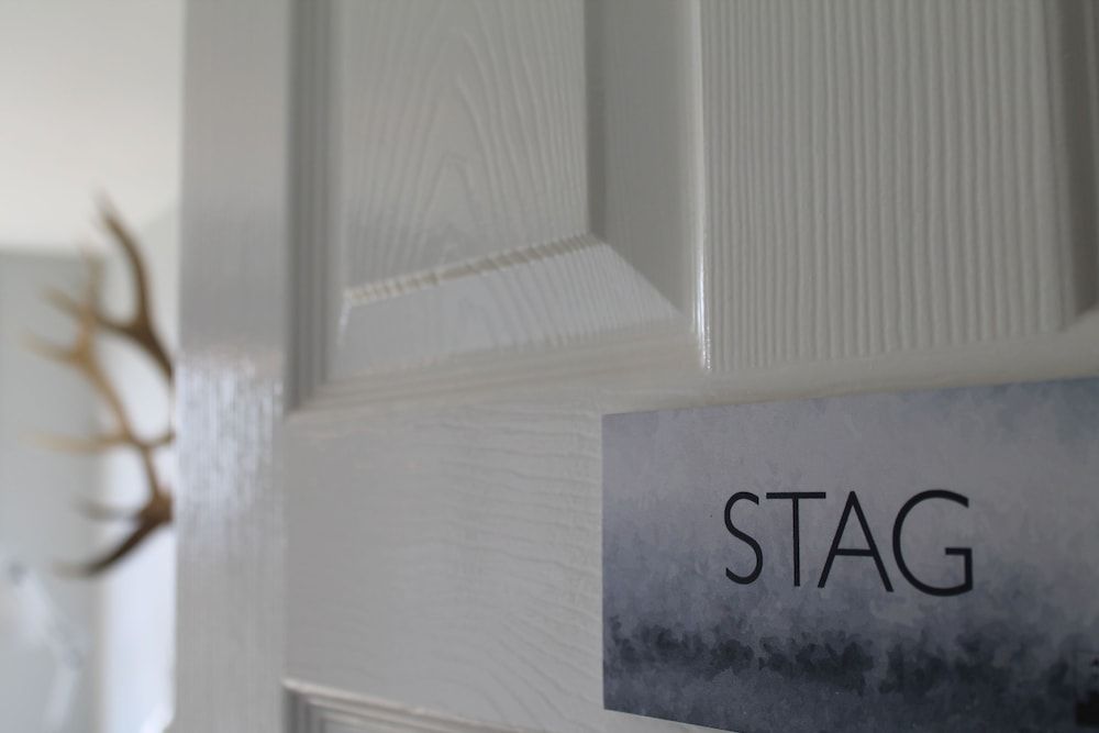 Double Room, Private Bathroom, Sea View (Stag)