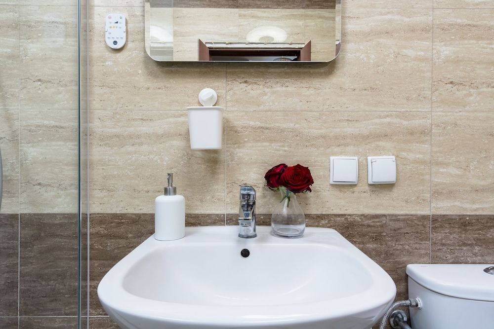 Elite Apartments by The River Superior Apartment, Accessible, River View 12