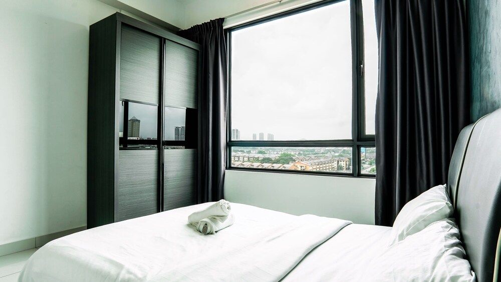 Basic Apartment, 2 Bedrooms, City View