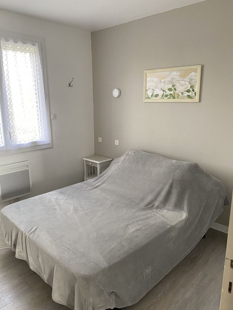 Apartment (N°6)