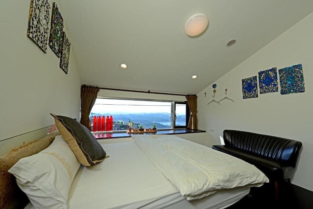 undefined Windsor's Breeze 8