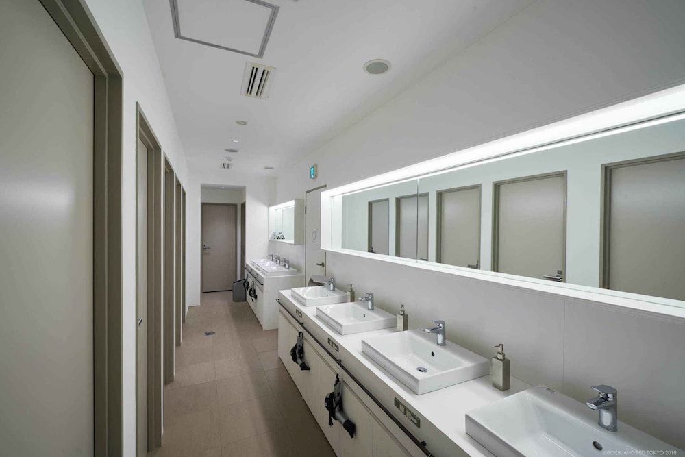 undefined Book & Bed Tokyo Shinsaibashi - Hostel 9