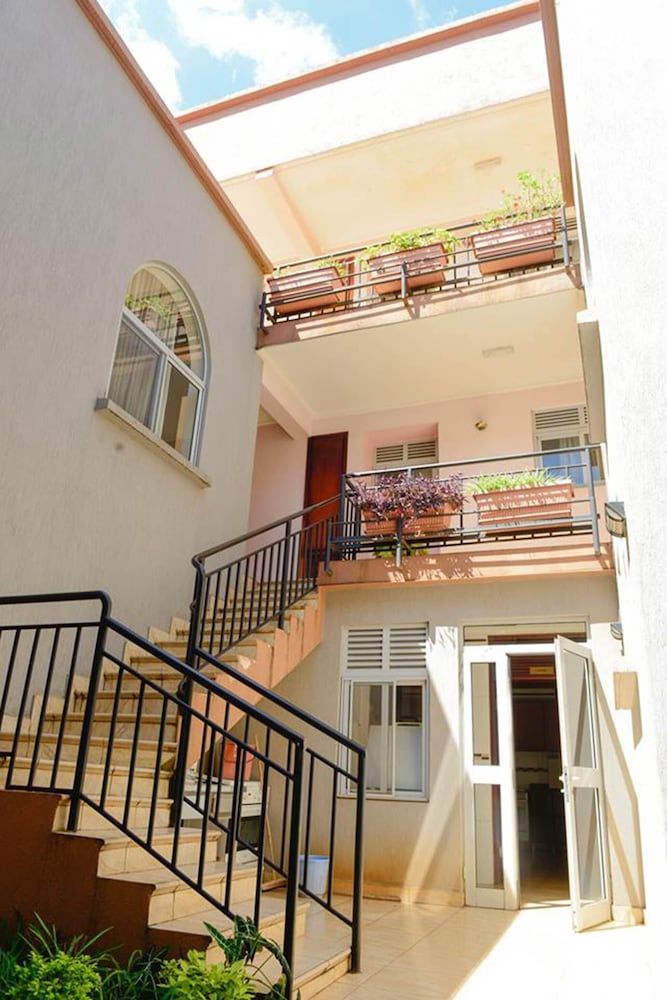 undefined Room in Apartment - Nonilis Apartments Single Room for a Great Vacation 3