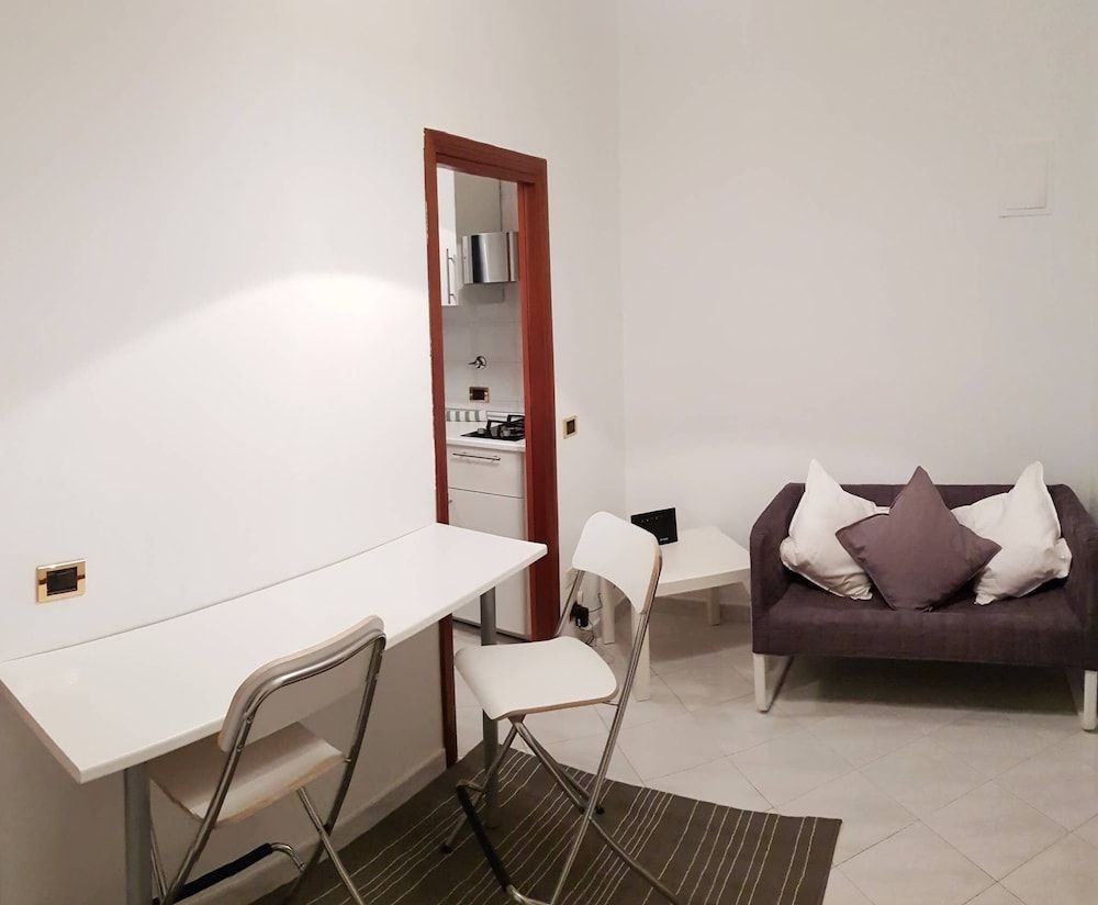 undefined Rhome Sweet Rhome Suite