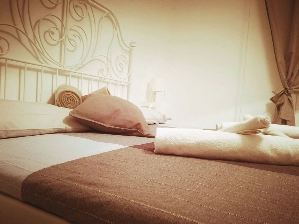 undefined Rhome Sweet Rhome Suite 10