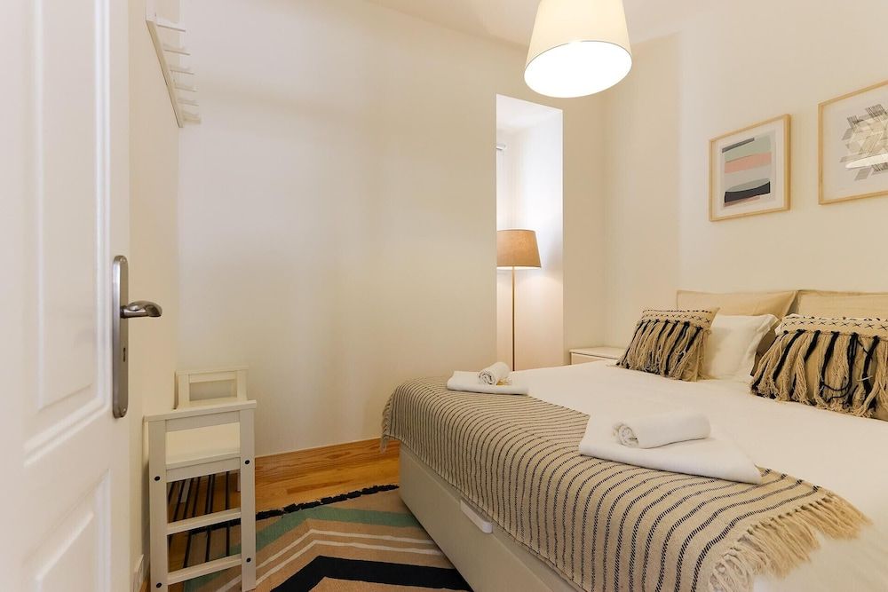 undefined Bairro Alto Bright by Homing 9