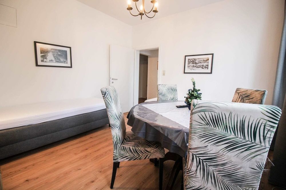 Living Eden by we rent Superior Apartment 3